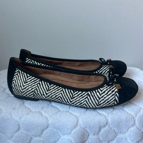 Vionic Spark Minna ballet flats black white zebra-patterned calf hair 8.5 Narrow - Picture 1 of 7